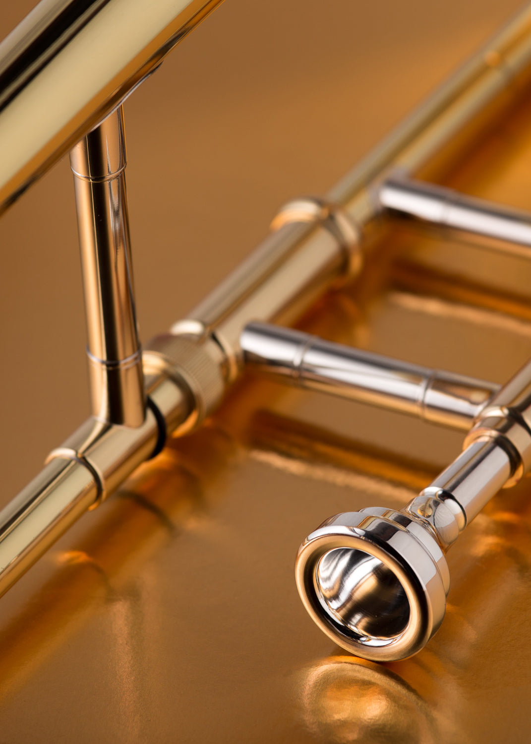 Trombone- Bb - Gold Lacquer